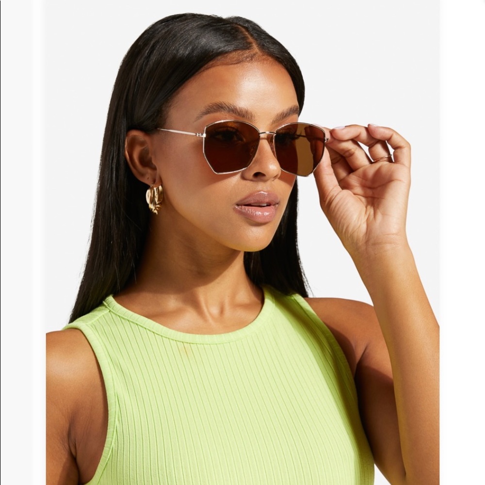 Womens Hexagon Sunglasses NWOT in Gold/Smoke
